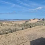 דירה Celebration By The Sea